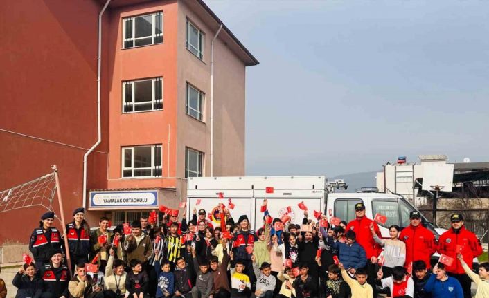 Öğrenciler depreme karşı bilgilendirildi