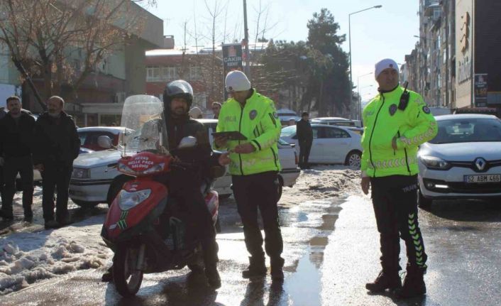 Ordu’da kar yağışı sonrası trafik denetimi