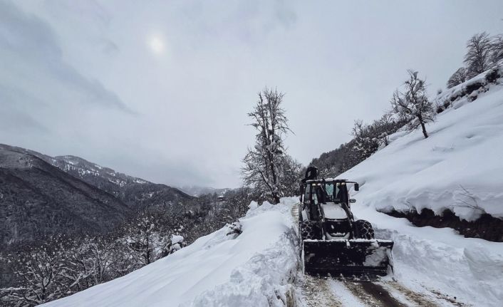 Rize’de 73 köy yolu ulaşıma kapandı