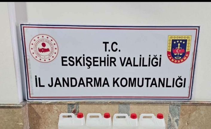 Sahte içki üretmek isteyen şahsa jandarma engel oldu