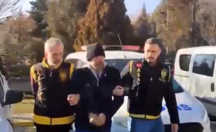 Sahte kimlikle 10 yıl kaçan firari, polisin operasyonuyla yakalandı