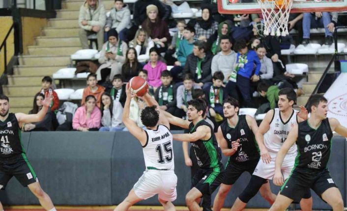 Sakarya Büyükşehir’in dev adamları ligin son maçında kazanmak istiyor