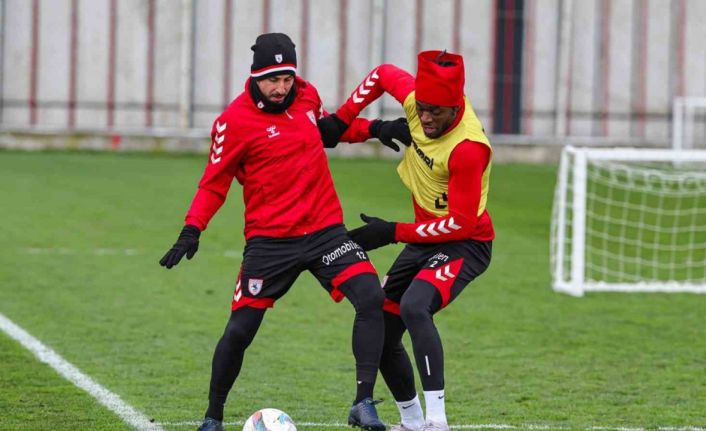 Samsunspor, Karadeniz derbisini kazanmak istiyor
