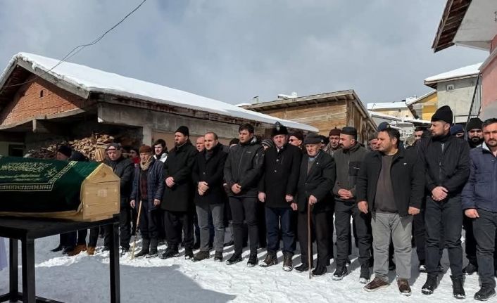 Şehit annesi son yolculuğuna uğurlandı