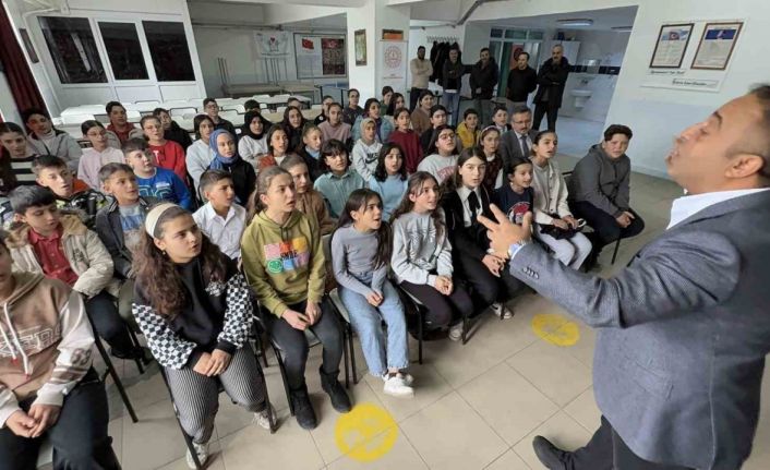 Tokat’ta köy okulu öğrencileri müzik ile dünya kültürlerini keşfediyor