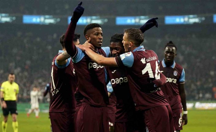 Trendyol Süper Lig: Beşiktaş: 0 - Trabzonspor: 1 (İlk yarı)