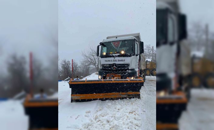 Yalova İl Özel İdaresi’nden karla mücadele
