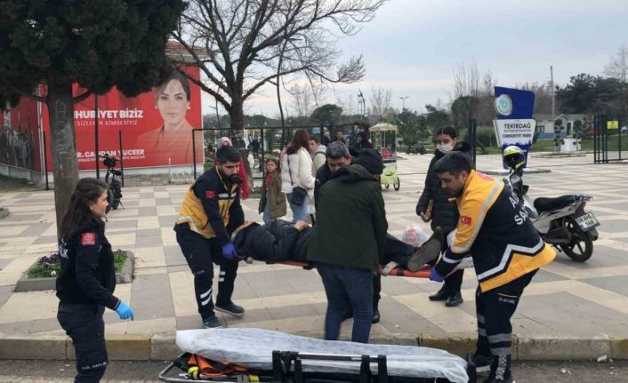 Yaşlı adam yolcu minibüsünden inerken düşüp yaralandı