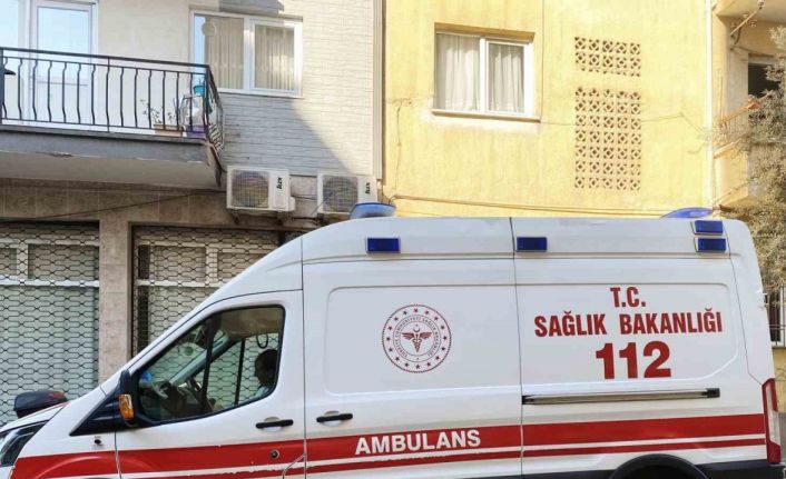 Yaşlı kadın evinde ölü bulundu