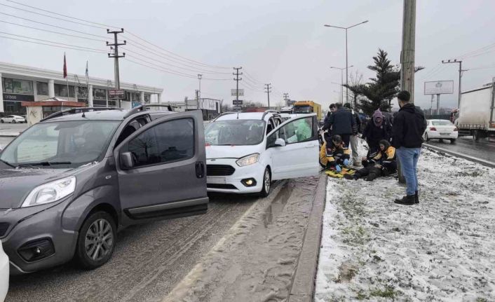 Zincirleme kazada 4 kişi yaralandı