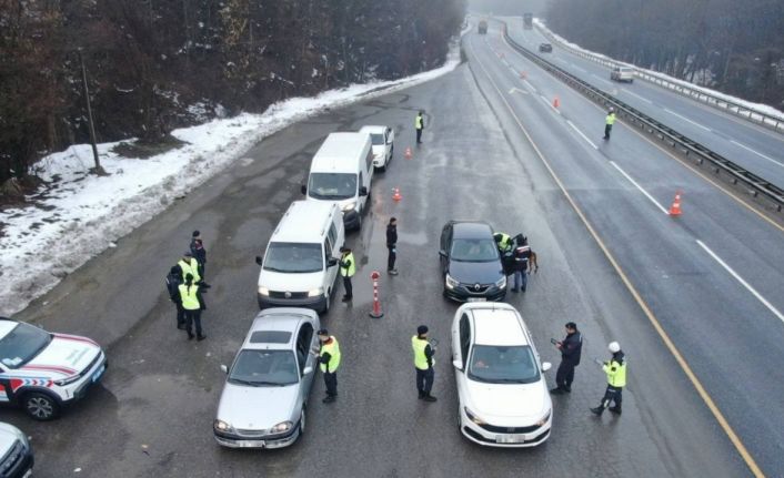 185 araç trafikten men edildi 16 sürücüye alkolden işlem yapıldı