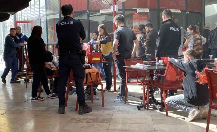 41 Burda AVM’de korkutan yangın: 4 kişi dumandan etkilendi