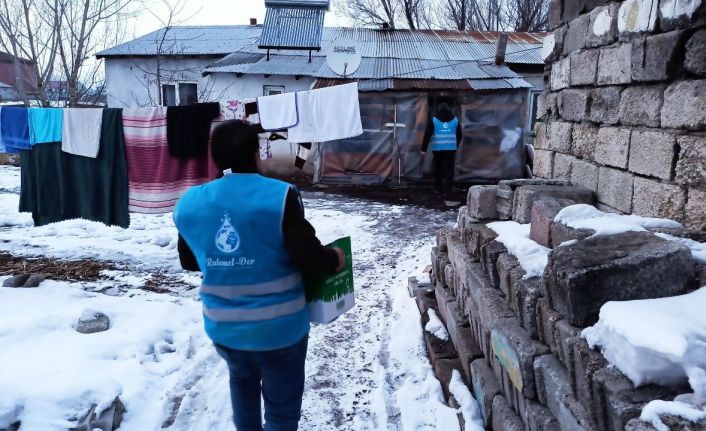 Ağrı Rahmet-Der, Ramazan’da 3 bin 500 aileye yardım ulaştırdı