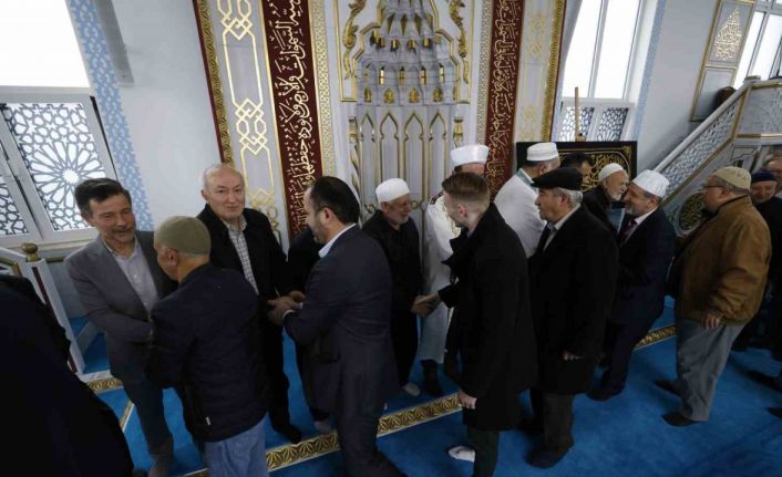Almanya’da müslümanlardan bayram namazına yoğun ilgi