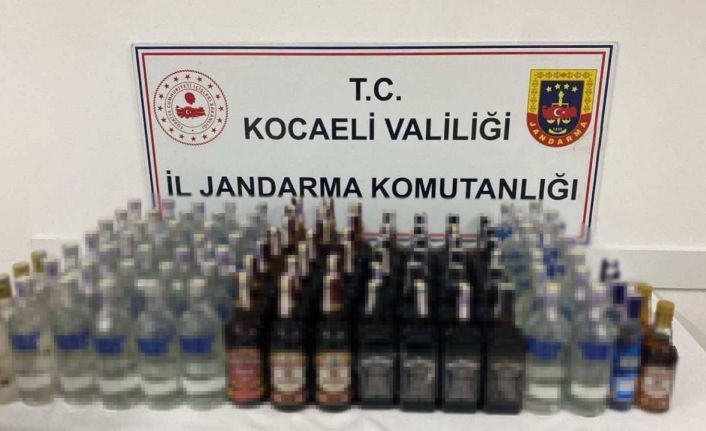 Bayrama günler kala 103 şişe sahte alkol ele geçirildi