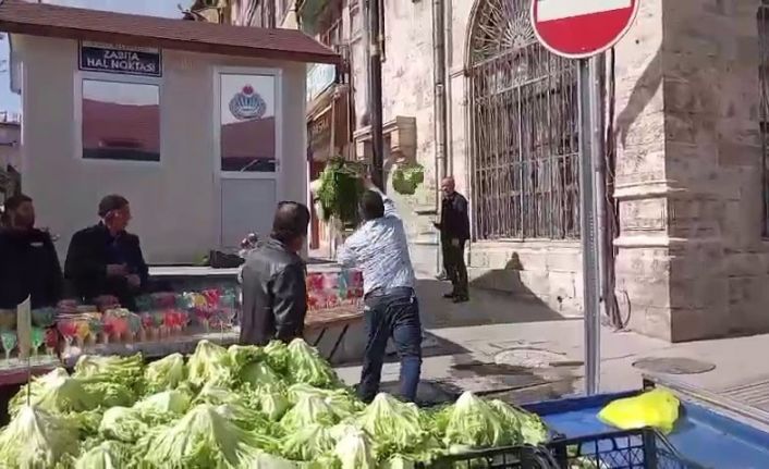 Belediyeyi protesto eden seyyar satıcının dükkanı olduğu ortaya çıktı