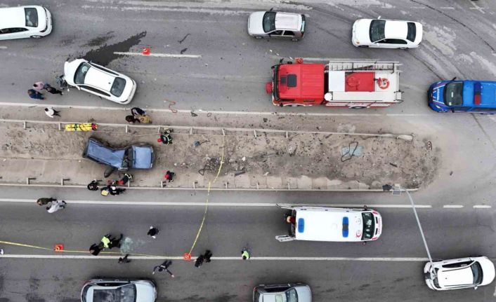 Çarpışan Fiat otomobiller hurdaya döndü: 1 ölü, 6 yaralı