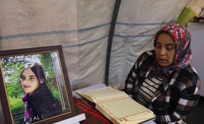 Diyarbakır anneleri Ramazan ayını evlat nöbeti tutarak geçiriyor