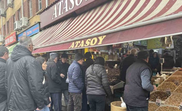 Esnaf yoğunluktan memnun