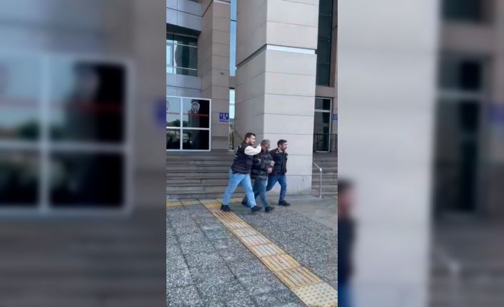 Eyüpsultan’da yol kenarındaki UTV sürücüsüne çarpıp kaçan sürücü tutuklandı