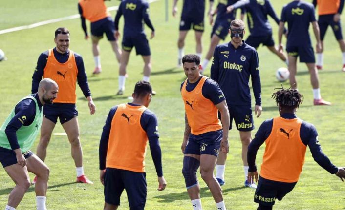 Fenerbahçe, Galatasaray maçı hazırlıklarını sürdürdü