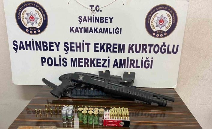 Gaziantep’te 5 adet ruhsatsız tüfek ele geçirildi: 2 gözaltı