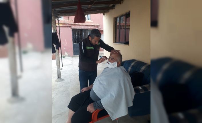 Germencik Belediyesi’nden yaşlı ve engellilere bayram tıraşı