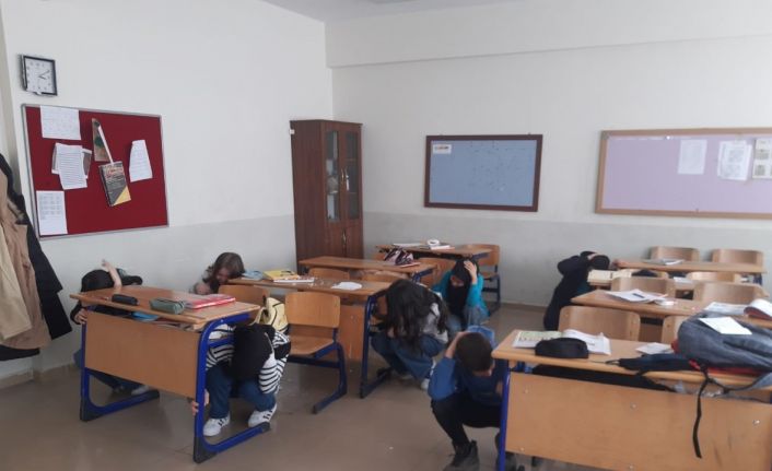 Hisarcık AİHLde deprem tahliye tatbikatı