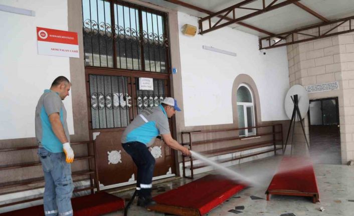 Marmaris’te camiler bayrama hazır