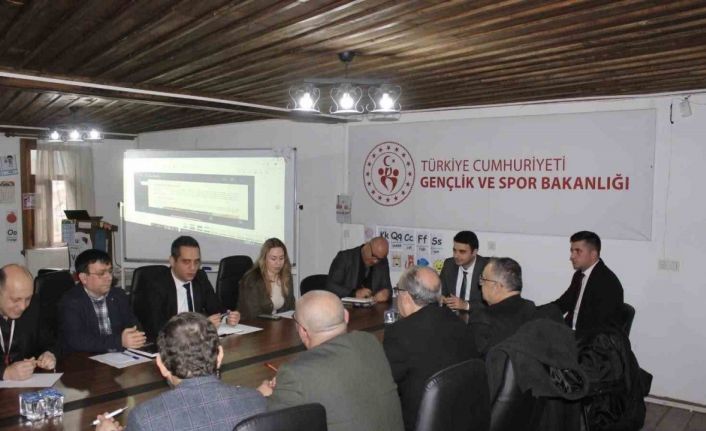 Osmaneli’nde gençlik çalışmaları değerlendirildi