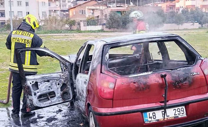 Tamircilere kızan kadın aracını benzin dökerek yaktı