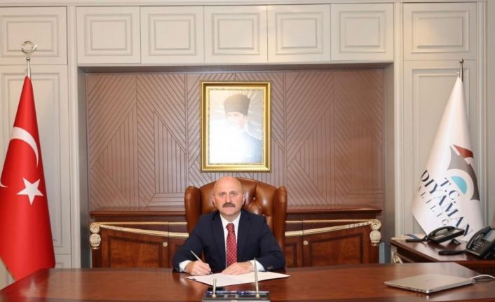 Vali Varol, 8 Mart Kadınlar Gününü kutladı