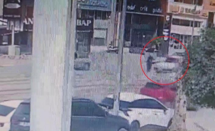 Yaşlı kadını hayattan koparan kaza kamerada