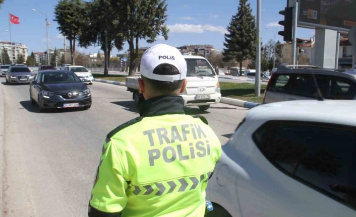 Yeni Konya-Antalya karayolunda trafik yoğunluğu