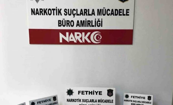 10 uyuşturucu taciri tutuklandı