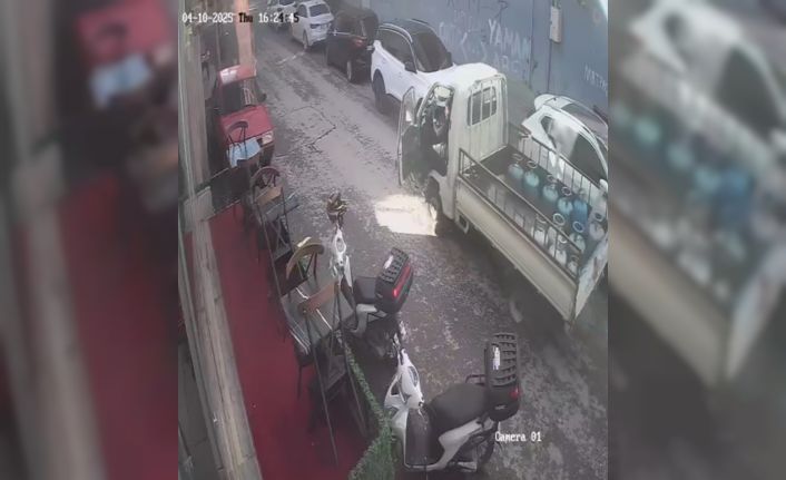13 yaşındaki Yusuf, tüp yüklü kamyoneti durdurarak faciayı önledi