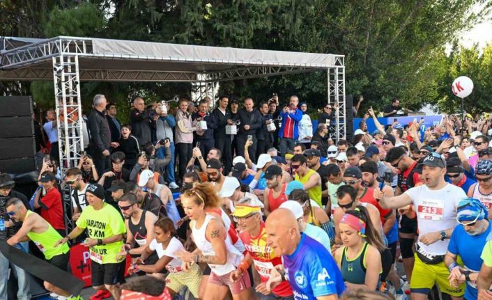 20. Uluslararası Runtalya maratonu Antalya’da başladı