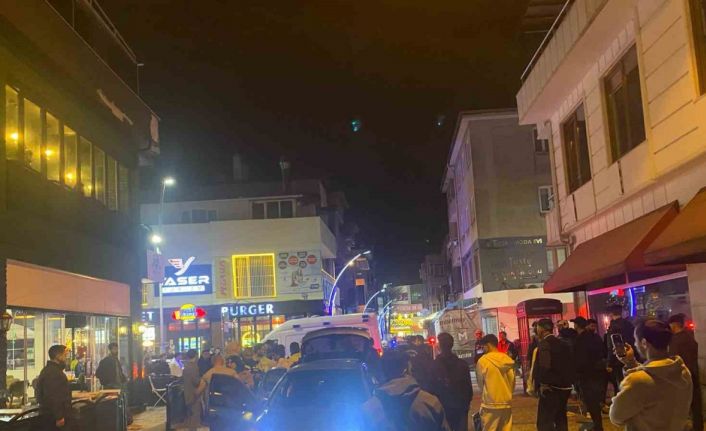 Adapazarı’nda akrabalar arasında bıçaklı kavga: 1 yaralı