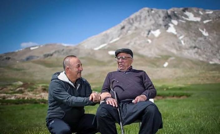 AK Parti Antalya Milletvekili Mevlüt Çavuşoğlunun babası hayatını kaybetti