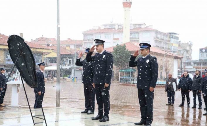 Alaca’da Polis Haftası kutlamaları başladı