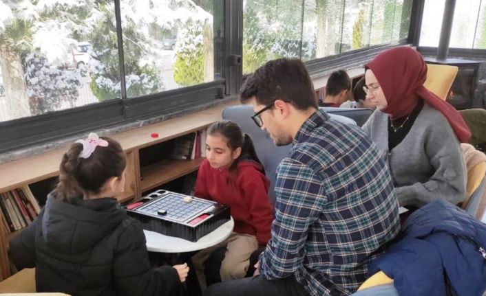 Altıntaş’ta akıl ve zeka oyunları turnuvası