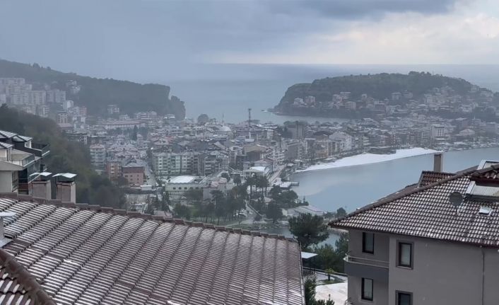 Amasra’da 1 saat içerisinde dört mevsim birden yaşandı
