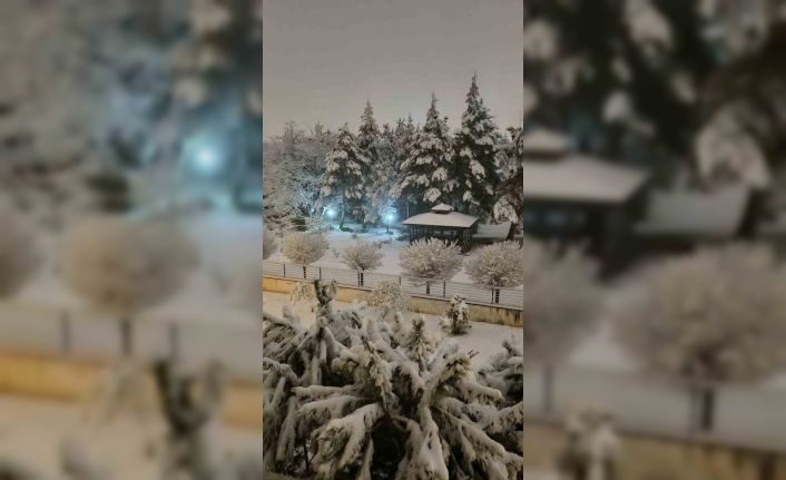 Amasya’da Nisan ayında yağan kar 24 köy yolunu ulaşıma kapadı