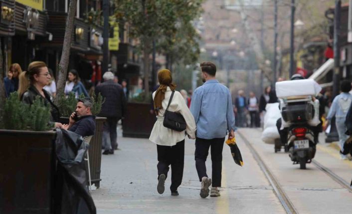Artık düğünde takılan takılar avukatın