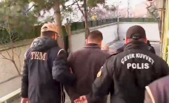 Bakan Yerlikaya: "FETÖ’ye yönelik düzenlenen operasyonlarda 20 şüpheli yakalandı"