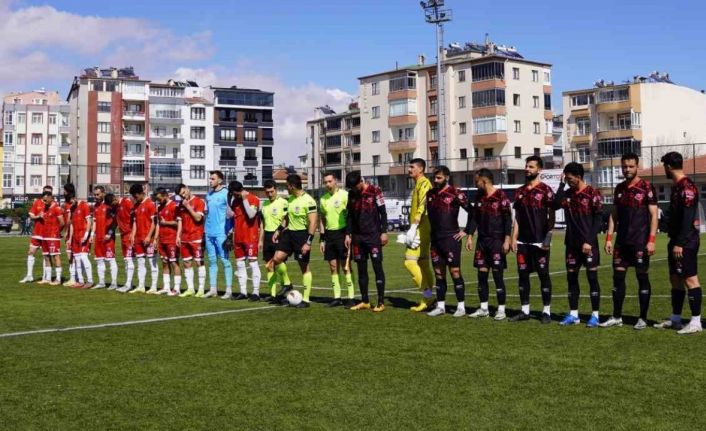 BAL: Develigücü: 2 - Şehit Kamil Belediyespor: 1