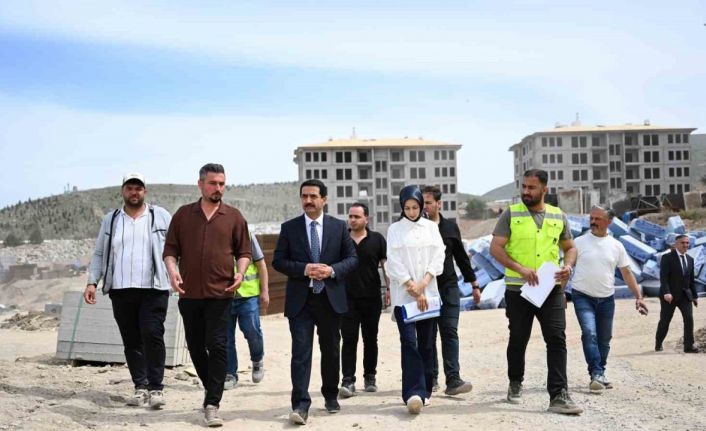 Başkan Taşkın: quot;Hedef, Ak Oğuz Kışlasındaki konutları Ekim sonuna yetiştirmekquot;