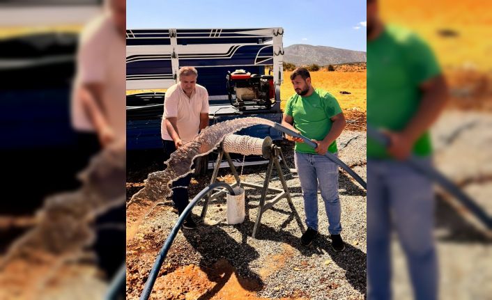 Batman’da Gaziler köyü 170 metrelik sondaj ile suya kavuştu