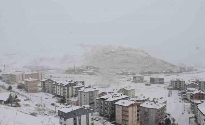 Bayburt için kar, çığ, zirai don ve rüzgar uyarısı yapıldı