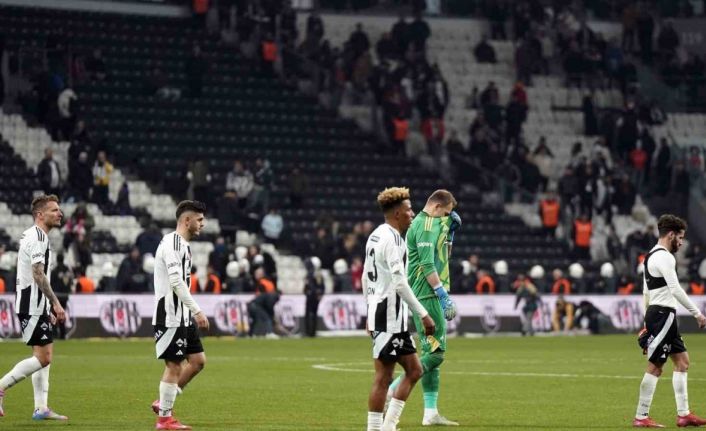 Beşiktaş’ın savunması da çöktü
